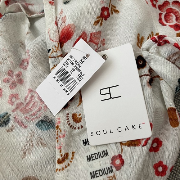 Soul Cake Ivory Floral Kimono NWT - Picture 8 of 10
